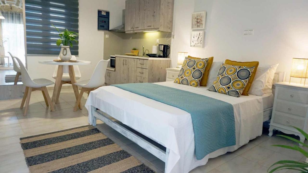 Studio Eleni - Oasis Holiday Houses Kokkinos Pirgos Exterior foto